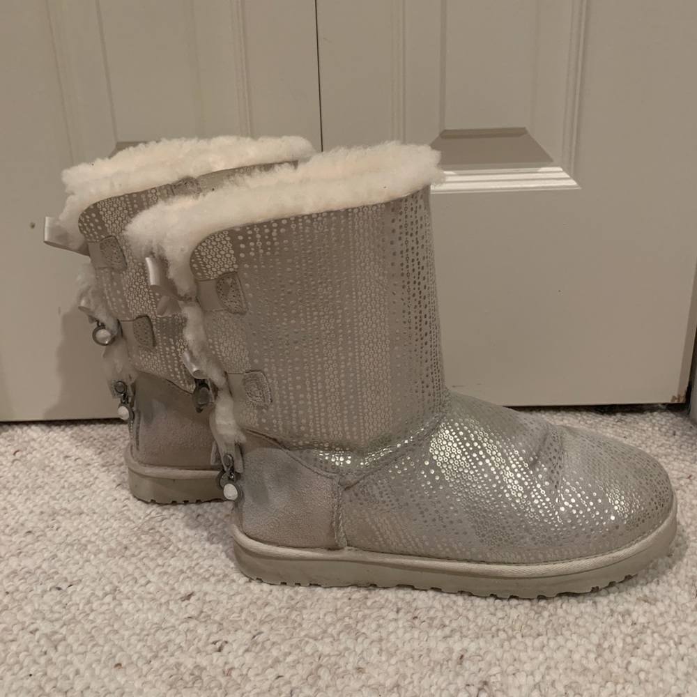 Uggs “I do” limited edition Bailey Bow uggs